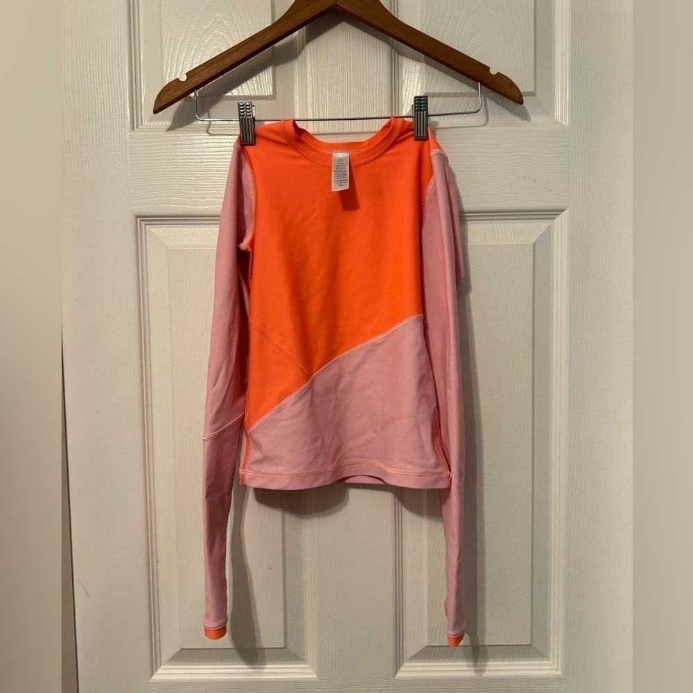Ivivva rash guard size 7 vguc